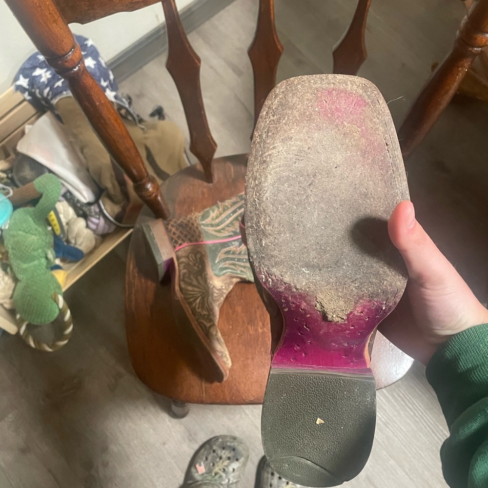 Women's Ariat Western Boots - Brown and Pink - Square toe - Picture 7 of 9